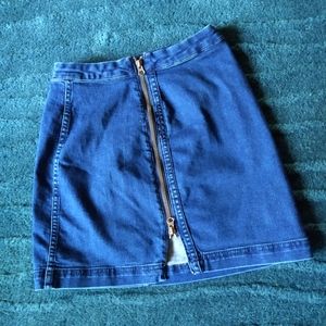 Free People zip front denim skirt Sz 4